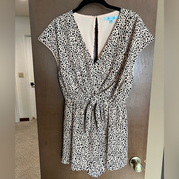 VICI Animal Print Romper - Picture 1 of 3